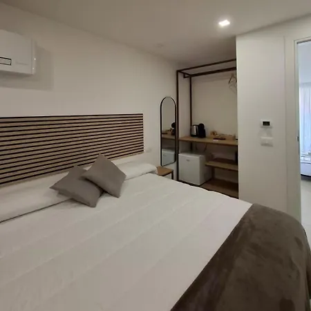 Alojamento de Acomodação e Pequeno-almoço Sikelia